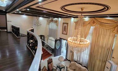 𝗙𝗢𝗥 𝗥𝗘𝗡𝗧 - Elegant Mini-Mansion