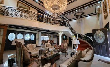 𝗙𝗢𝗥 𝗥𝗘𝗡𝗧 - Elegant Mini-Mansion