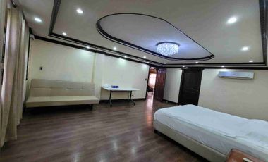 𝗙𝗢𝗥 𝗥𝗘𝗡𝗧 - Elegant Mini-Mansion