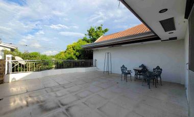 𝗙𝗢𝗥 𝗥𝗘𝗡𝗧 - Elegant Mini-Mansion