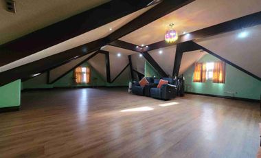 𝗙𝗢𝗥 𝗥𝗘𝗡𝗧 - Elegant Mini-Mansion