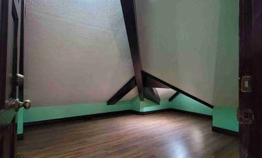 𝗙𝗢𝗥 𝗥𝗘𝗡𝗧 - Elegant Mini-Mansion