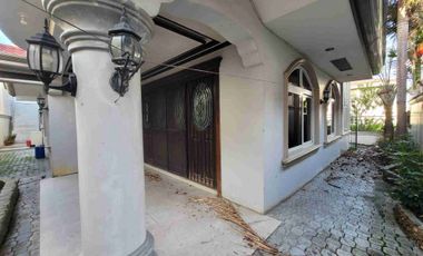 𝗙𝗢𝗥 𝗥𝗘𝗡𝗧 - Elegant Mini-Mansion