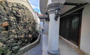 𝗙𝗢𝗥 𝗥𝗘𝗡𝗧 - Elegant Mini-Mansion