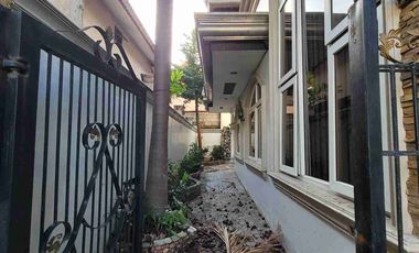 𝗙𝗢𝗥 𝗥𝗘𝗡𝗧 - Elegant Mini-Mansion