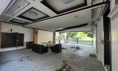 𝗙𝗢𝗥 𝗥𝗘𝗡𝗧 - Elegant Mini-Mansion