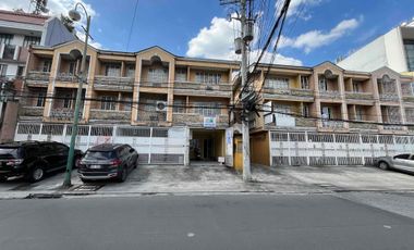 For Sale: MAKATI Metropolitan Ave.  3BR Townhouse with parking