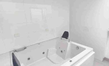 Se Vende TRIPLEX, Amoblado, Santiago de Surco