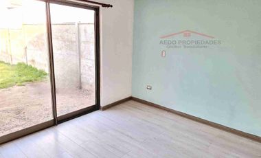 Se vende Linda y Amplia casa Aislada de dos pisos, Condominio Arboleda, comuna de Quilllota.