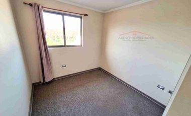 Se vende Linda y Amplia casa Aislada de dos pisos, Condominio Arboleda, comuna de Quilllota.