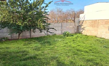 Se vende Linda y Amplia casa Aislada de dos pisos, Condominio Arboleda, comuna de Quilllota.