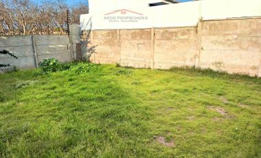 Se vende Linda y Amplia casa Aislada de dos pisos, Condominio Arboleda, comuna de Quilllota.