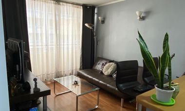 Depto. en Lord Cochrane a pasos de Metro Moneda, Santiago.