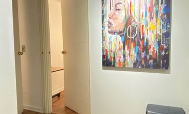 Depto. en Lord Cochrane a pasos de Metro Moneda, Santiago.