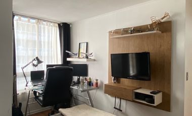 Depto. en Lord Cochrane a pasos de Metro Moneda, Santiago.