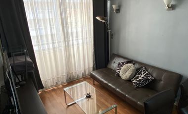 Depto. en Lord Cochrane a pasos de Metro Moneda, Santiago.