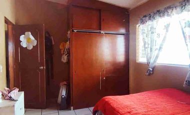 Casa 4 recámaras estacionamiento  3 autos civac acepta créditos