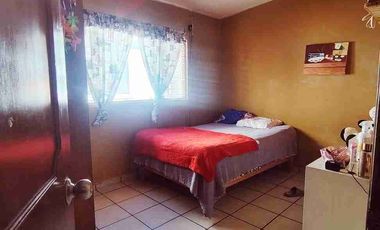 Casa 4 recámaras estacionamiento  3 autos civac acepta créditos