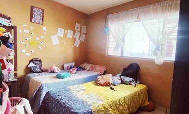 Casa 4 recámaras estacionamiento  3 autos civac acepta créditos