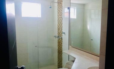 Casa en arriendo, Ub castellana real