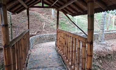 FN15 SE VENDE 2 CASAS FINCA VIA PRINCIPAL NACIONAL   RIO FRIO VEREDA MADRIGAL