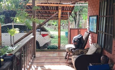 FN15 SE VENDE 2 CASAS FINCA VIA PRINCIPAL NACIONAL   RIO FRIO VEREDA MADRIGAL