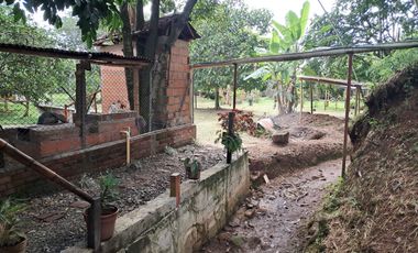 FN15 SE VENDE 2 CASAS FINCA VIA PRINCIPAL NACIONAL   RIO FRIO VEREDA MADRIGAL