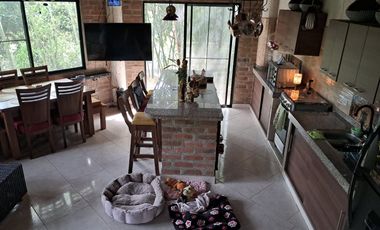 FN15 SE VENDE 2 CASAS FINCA VIA PRINCIPAL NACIONAL   RIO FRIO VEREDA MADRIGAL