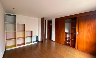 SE ARRIENDA CASA PINARES DE CHÍA – CHÍA, CUNDINAMARCA.