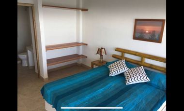 Casa de venta frente al mar en la Entrada