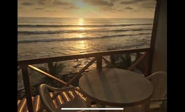 Casa de venta frente al mar en la Entrada