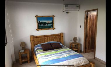 Casa de venta frente al mar en la Entrada