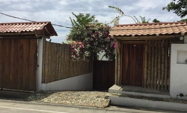 Casa de venta frente al mar en la Entrada