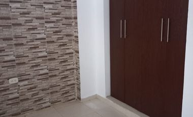 Vendo APTO en Sotomayor, amplio, 3 parqueaderos