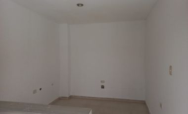 Vendo APTO en Sotomayor, amplio, 3 parqueaderos