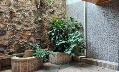 Vendo APTO en Sotomayor, amplio, 3 parqueaderos