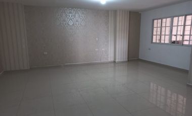 Vendo APTO en Sotomayor, amplio, 3 parqueaderos