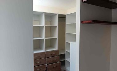 En Ibarra, vendo casa de una sola planta con diseño accesible y espacios amplios