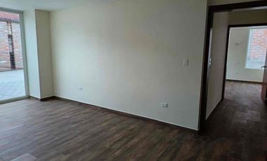 En Ibarra, vendo casa de una sola planta con diseño accesible y espacios amplios