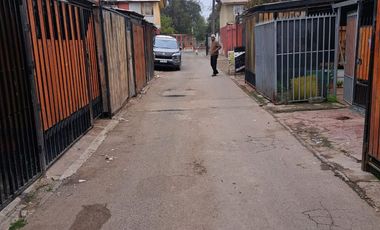 En Venta Casa De 2 Pisos; 3D, 1B y E, en La Florida (Los Navíos)