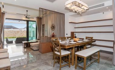 🏡  Modern  Pool Villa Near Laguna