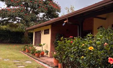 hermosa finca amoblada en arriendo en la mesa