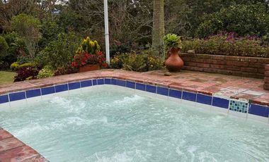 hermosa finca amoblada en arriendo en la mesa