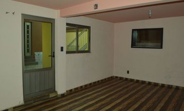 Casa en renta Nochebuena (Planta Baja)