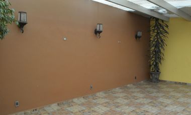 Casa en renta Nochebuena (Planta Baja)