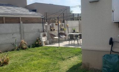 Hermosa, amplia y Moderna Casa de 4 dormitorios en Condominio Barrio Alto Arrayan