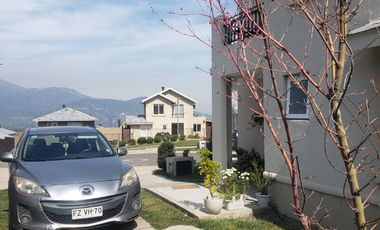 Hermosa, amplia y Moderna Casa de 4 dormitorios en Condominio Barrio Alto Arrayan