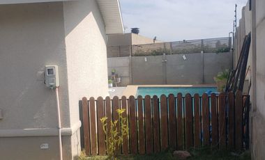 Hermosa, amplia y Moderna Casa de 4 dormitorios en Condominio Barrio Alto Arrayan