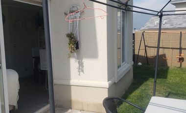 Hermosa, amplia y Moderna Casa de 4 dormitorios en Condominio Barrio Alto Arrayan