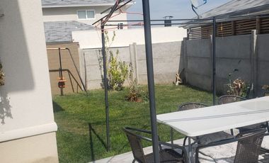 Hermosa, amplia y Moderna Casa de 4 dormitorios en Condominio Barrio Alto Arrayan